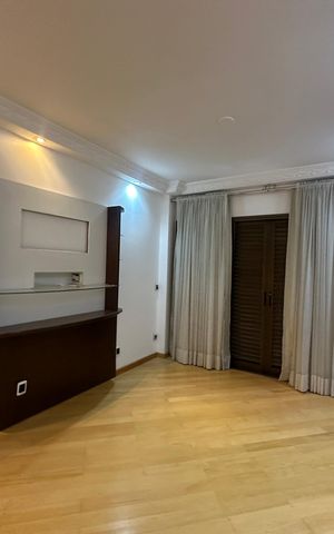 Apartamento para alugar com 285m², 3 quartos e 4 vagas Apartamento para alugar com 285m², 3 quartos e 4 vagasSuíte 2