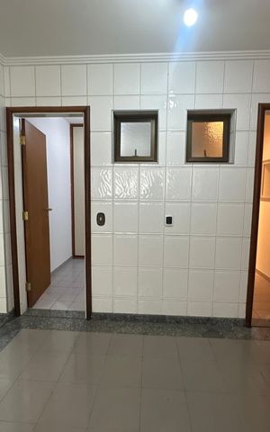 Apartamento para alugar com 285m², 3 quartos e 4 vagas Apartamento para alugar com 285m², 3 quartos e 4 vagasÁrea de Serviço