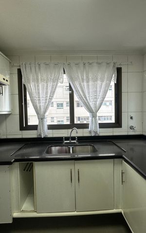 Apartamento para alugar com 285m², 3 quartos e 4 vagas Apartamento para alugar com 285m², 3 quartos e 4 vagasCozinha