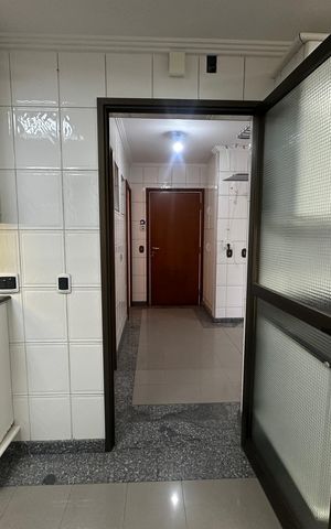 Apartamento para alugar com 285m², 3 quartos e 4 vagas Apartamento para alugar com 285m², 3 quartos e 4 vagasCozinha