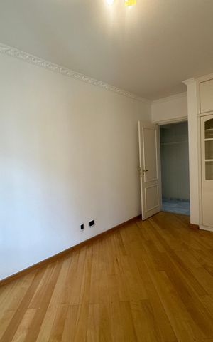 Apartamento para alugar com 285m², 3 quartos e 4 vagas Apartamento para alugar com 285m², 3 quartos e 4 vagasQuarto