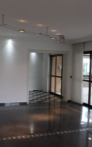 Apartamento para alugar com 285m², 3 quartos e 4 vagas Apartamento para alugar com 285m², 3 quartos e 4 vagasSala