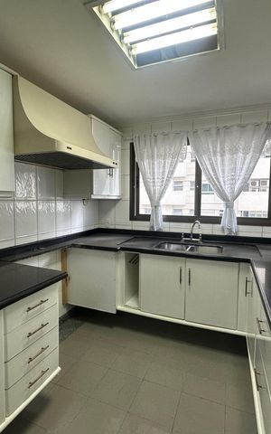 Apartamento para alugar com 285m², 3 quartos e 4 vagas Apartamento para alugar com 285m², 3 quartos e 4 vagasCozinha