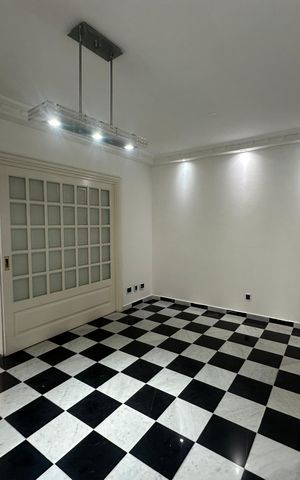 Apartamento para alugar com 285m², 3 quartos e 4 vagas Apartamento para alugar com 285m², 3 quartos e 4 vagasSala de Jantar