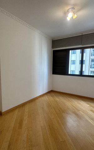 Apartamento para alugar com 285m², 3 quartos e 4 vagas Apartamento para alugar com 285m², 3 quartos e 4 vagasQuarto