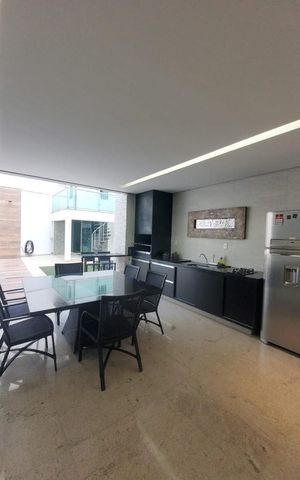 Casa de condomínio à venda com 360m², 4 quartos e 4 vagas Casa de condomínio à venda com 360m², 4 quartos e 4 vagasCozinha