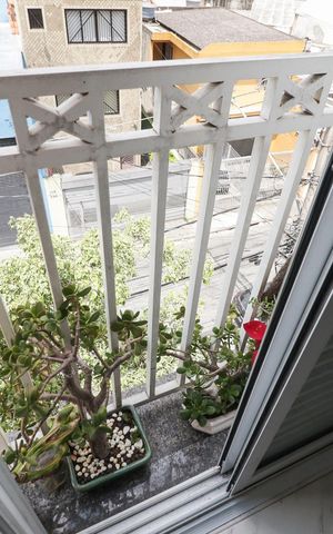 Apartamento à venda com 44m², 2 quartos e 1 vaga Apartamento à venda com 44m², 2 quartos e 1 vagaVaranda da