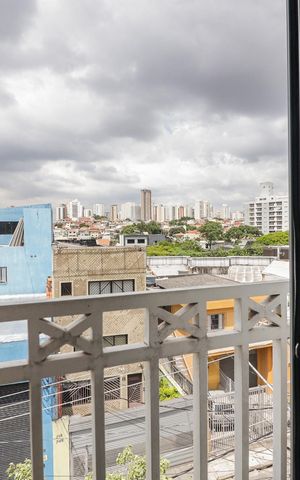 Apartamento à venda com 44m², 2 quartos e 1 vaga Apartamento à venda com 44m², 2 quartos e 1 vagaVaranda da