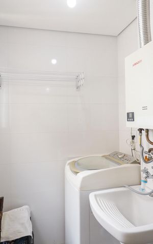 Apartamento à venda com 44m², 2 quartos e 1 vaga Apartamento à venda com 44m², 2 quartos e 1 vagaSala/Cozinha/Área de Serviço
