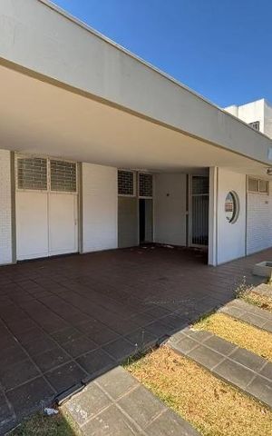 Casa para alugar com 150m², 4 quartos e 2 vagasÁrea de Serviço