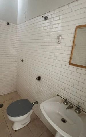 Casa para alugar com 150m², 4 quartos e 2 vagasBanheiro 2