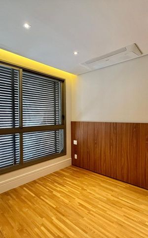 Apartamento à venda com 257m², 3 quartos e 5 vagas Apartamento à venda com 257m², 3 quartos e 5 vagasSuíte 2