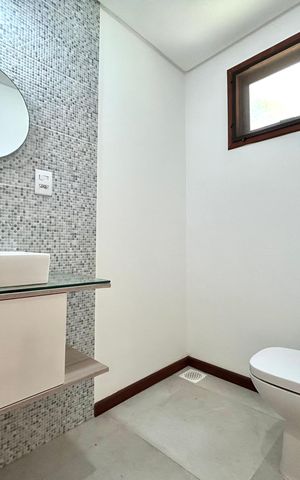 Casa de condomínio para alugar com 385m², 4 quartos e 4 vagas Casa de condomínio para alugar com 385m², 4 quartos e 4 vagasLavabo
