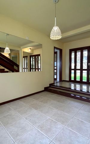 Casa de condomínio para alugar com 385m², 4 quartos e 4 vagas Casa de condomínio para alugar com 385m², 4 quartos e 4 vagasSala 2