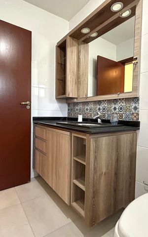 Casa de condomínio para alugar com 385m², 4 quartos e 4 vagas Casa de condomínio para alugar com 385m², 4 quartos e 4 vagasBanheiro suíte