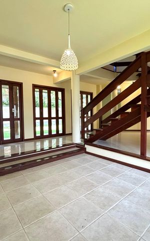Casa de condomínio para alugar com 385m², 4 quartos e 4 vagas Casa de condomínio para alugar com 385m², 4 quartos e 4 vagasSala 2