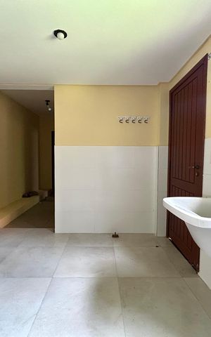 Casa de condomínio para alugar com 385m², 4 quartos e 4 vagas Casa de condomínio para alugar com 385m², 4 quartos e 4 vagasÁrea de Serviço