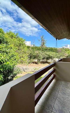 Casa de condomínio para alugar com 385m², 4 quartos e 4 vagas Casa de condomínio para alugar com 385m², 4 quartos e 4 vagasQuarto 2 Varanda