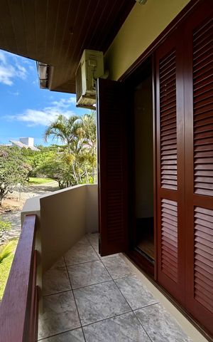 Casa de condomínio para alugar com 385m², 4 quartos e 4 vagas Casa de condomínio para alugar com 385m², 4 quartos e 4 vagasQuarto 2 varanda