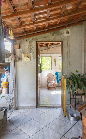 Casa à venda com 225m², 3 quartos e 5 vagas Casa à venda com 225m², 3 quartos e 5 vagasCasa 1 - varanda