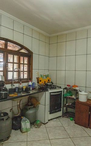 Casa à venda com 225m², 3 quartos e 5 vagas Casa à venda com 225m², 3 quartos e 5 vagasCasa 1 - Cozinha