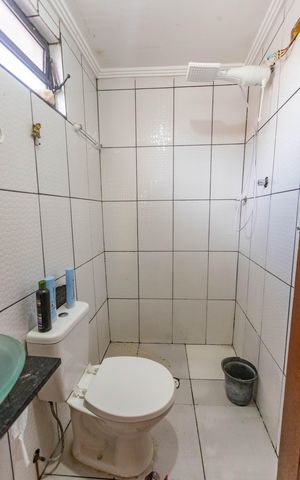 Casa à venda com 225m², 3 quartos e 5 vagas Casa à venda com 225m², 3 quartos e 5 vagasCasa 2 - banheiro