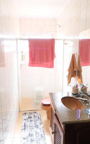 Casa à venda com 135m², 3 quartos e 2 vagasBanheiro 2