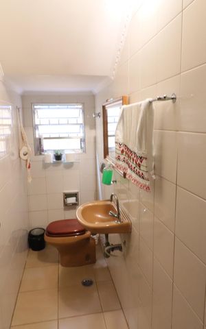 Casa à venda com 135m², 3 quartos e 2 vagasLavabo