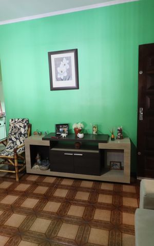 Casa à venda com 135m², 3 quartos e 2 vagasSala
