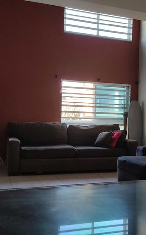 Casa à venda com 234m², 3 quartos e 2 vagas Casa à venda com 234m², 3 quartos e 2 vagasSala
