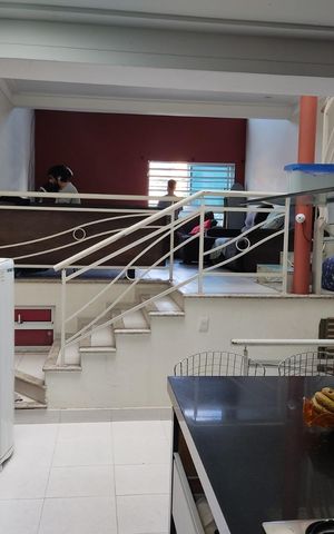 Casa à venda com 234m², 3 quartos e 2 vagas Casa à venda com 234m², 3 quartos e 2 vagasCozinha