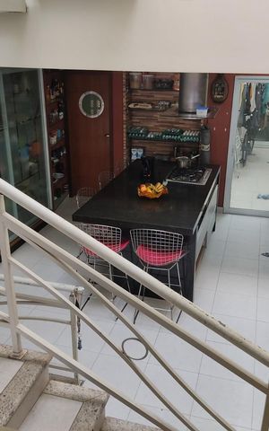Casa à venda com 234m², 3 quartos e 2 vagas Casa à venda com 234m², 3 quartos e 2 vagasCozinha