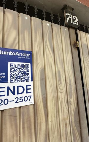 Casa para alugar com 350m², 3 quartos e 1 vaga Casa para alugar com 350m², 3 quartos e 1 vagaFachada
