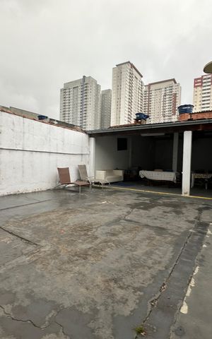 Casa para alugar com 350m², 3 quartos e 1 vaga Casa para alugar com 350m², 3 quartos e 1 vagaQuintal