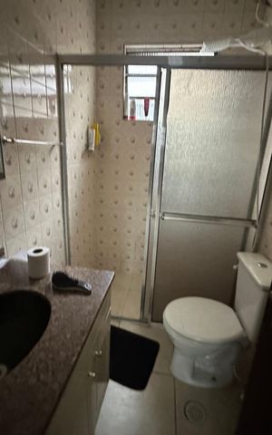 Casa para alugar com 350m², 3 quartos e 1 vaga Casa para alugar com 350m², 3 quartos e 1 vagaBanheiro da Suíte 1