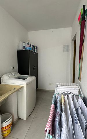 Casa para alugar com 350m², 3 quartos e 1 vaga Casa para alugar com 350m², 3 quartos e 1 vagaÁrea de Serviço