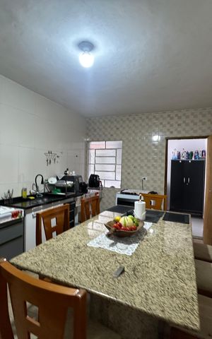 Casa para alugar com 350m², 3 quartos e 1 vaga Casa para alugar com 350m², 3 quartos e 1 vagaCozinha