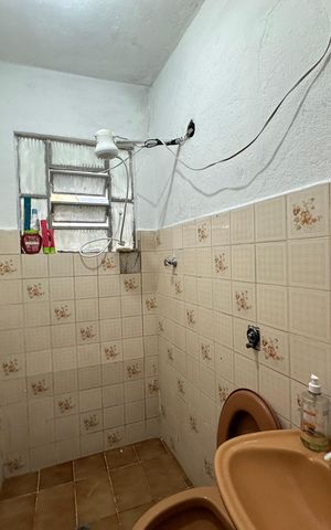 Casa para alugar com 350m², 3 quartos e 1 vaga Casa para alugar com 350m², 3 quartos e 1 vagaBanheiro da Suíte 2