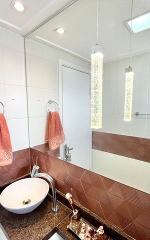 Apartamento à venda com 66m², 2 quartos e 2 vagas Apartamento à venda com 66m², 2 quartos e 2 vagasBanheiro