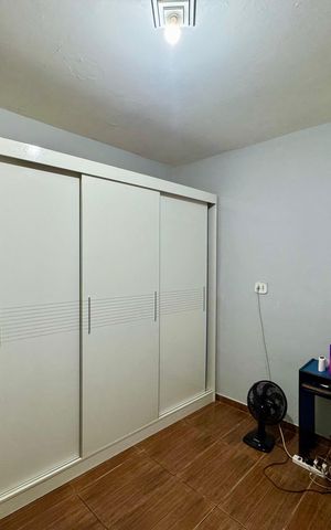 Casa à venda com 180m², 3 quartos e 3 vagas Casa à venda com 180m², 3 quartos e 3 vagasQuarto 1