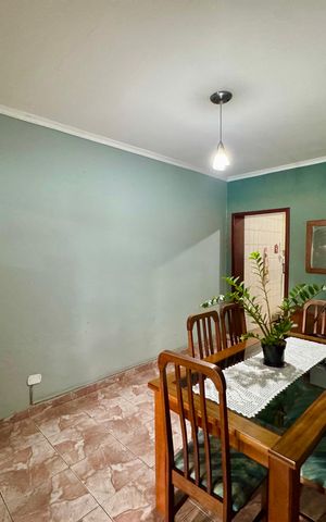Casa à venda com 180m², 3 quartos e 3 vagas Casa à venda com 180m², 3 quartos e 3 vagasSala de Jantar