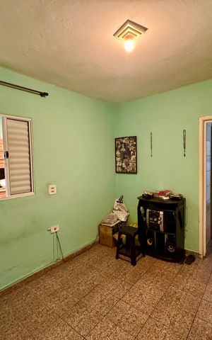 Casa à venda com 180m², 3 quartos e 3 vagas Casa à venda com 180m², 3 quartos e 3 vagasQuarto 3