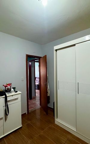 Casa à venda com 180m², 3 quartos e 3 vagas Casa à venda com 180m², 3 quartos e 3 vagasQuarto 1