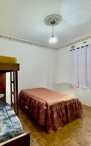 Casa à venda com 150m², 3 quartos e 6 vagas