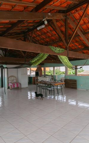 Casa à venda com 200m², 4 quartos e 4 vagas
