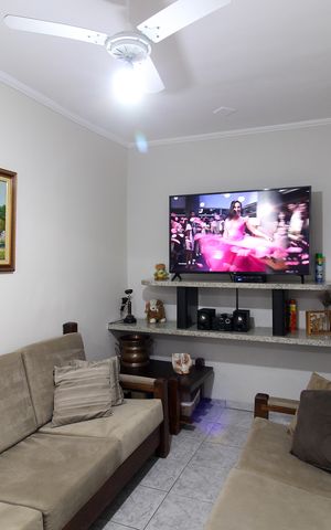 Casa para alugar com 205m², 3 quartos e 3 vagas Casa para alugar com 205m², 3 quartos e 3 vagasSala de Jantar