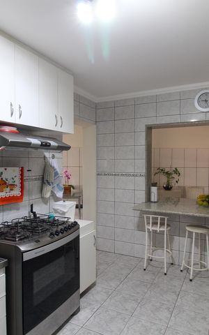 Casa para alugar com 205m², 3 quartos e 3 vagas Casa para alugar com 205m², 3 quartos e 3 vagasCozinha