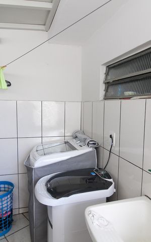 Casa para alugar com 205m², 3 quartos e 3 vagas Casa para alugar com 205m², 3 quartos e 3 vagasLavanderia