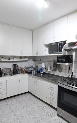 Casa para alugar com 205m², 3 quartos e 3 vagas Casa para alugar com 205m², 3 quartos e 3 vagasCozinha