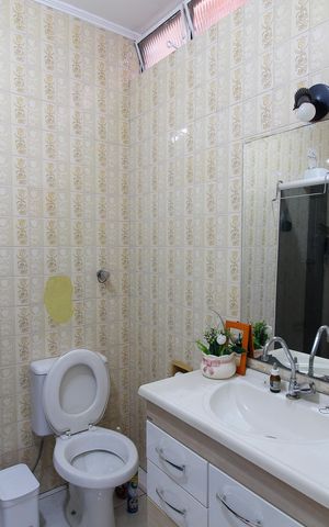 Casa para alugar com 205m², 3 quartos e 3 vagas Casa para alugar com 205m², 3 quartos e 3 vagasBanheiro